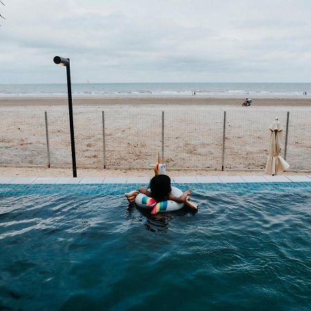 Timur Bay Groundfloor Pool & Seaview Kuantan Exterior foto